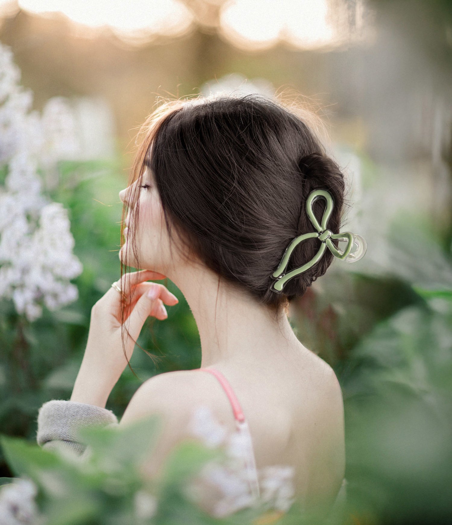 Bow Hair Clip, Very Demure